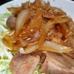 簡単☆豚の生姜焼きと新玉ねぎの煮込み風